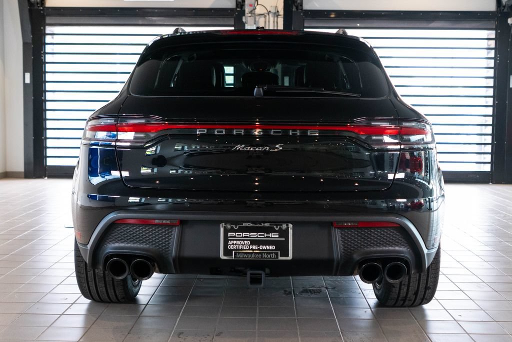 Certified 2024 Porsche Macan S AWD/4WD image 8