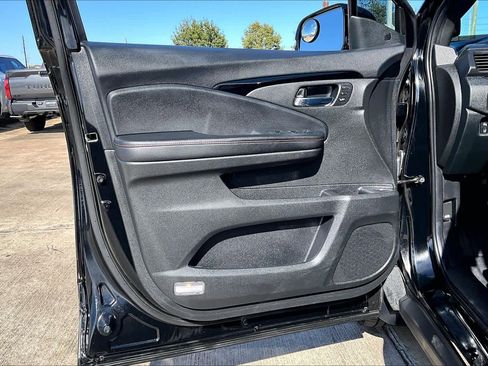 Used 2022 Honda Ridgeline Black Edition image 21