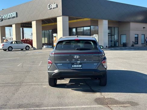 New 2026 Hyundai Kona SE image 6