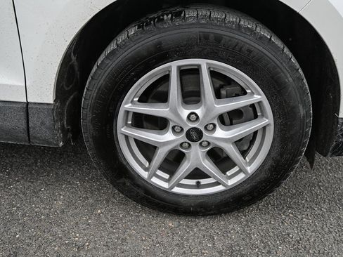 Certified 2024 Ford Edge SEL w/ Convenience Package image 15