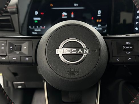 New 2025 Nissan Kicks SR image 14