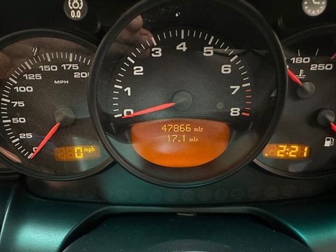 Used 2002 Porsche 911 Carrera 4 image 19