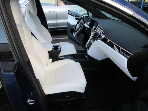 Used 2017 Tesla Model X P100D image 20