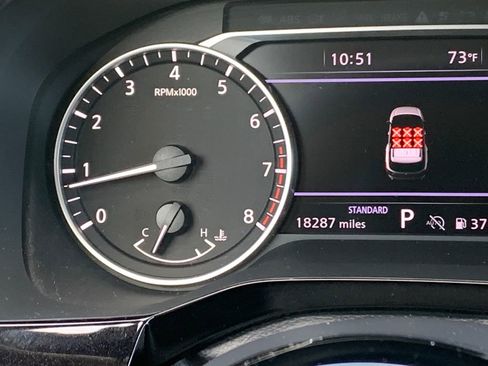 Used 2023 Nissan Pathfinder SL FWD image 12