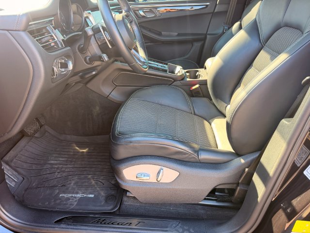 Used 2024 Porsche Macan Turbo AWD/4WD image 14