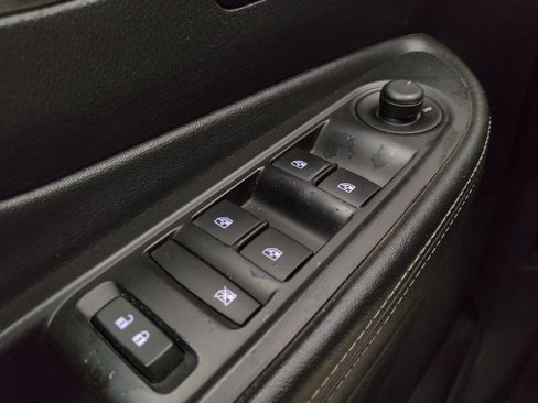 Used 2020 Buick Encore Preferred FWD image 27