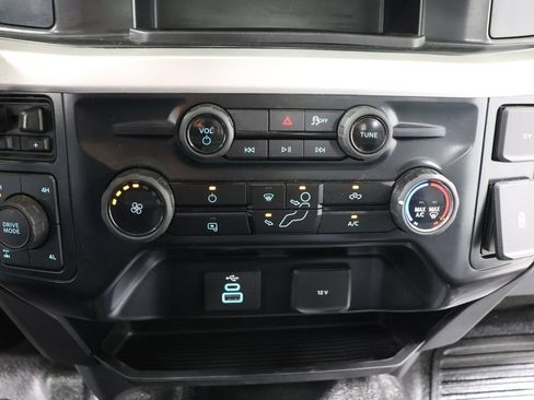 Used 2025 Ford F350 XL w/ FX4 Off-Road Package AWD/4WD image 9