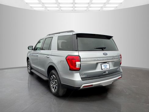 Used 2024 Ford Expedition XLT image 6