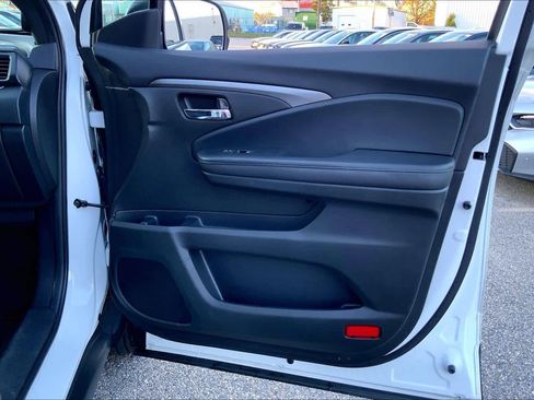 Used 2021 Honda Passport Sport image 23