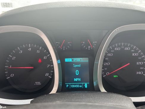 Used 2017 Chevrolet Equinox LT w/ Convenience Package FWD image 6
