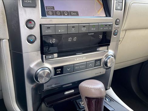 Used 2016 Lexus GX 460 w/ Premium Package AWD/4WD image 34