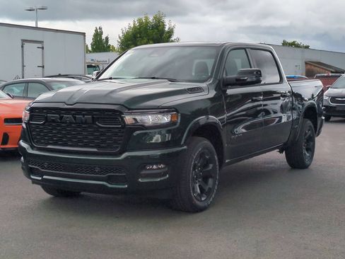 New 2026 RAM 1500 4x4 Crew Cab image 3