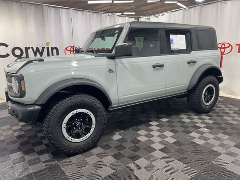 Used 2024 Ford Bronco Black Diamond w/ Sasquatch Package image 4