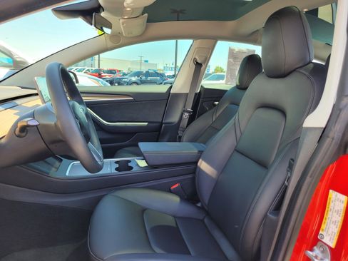 Used 2022 Tesla Model 3 Long Range AWD/4WD image 10