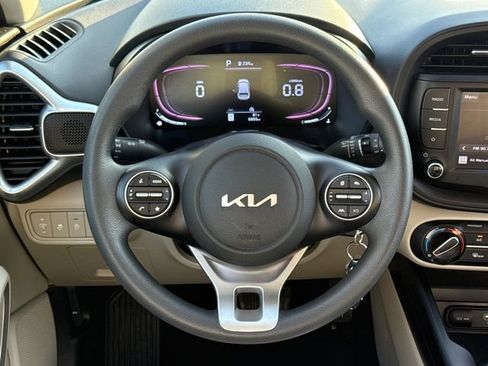 Used 2024 Kia Soul LX w/ Option Group 015 FWD image 13