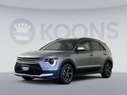 New 2025 Kia Niro EX