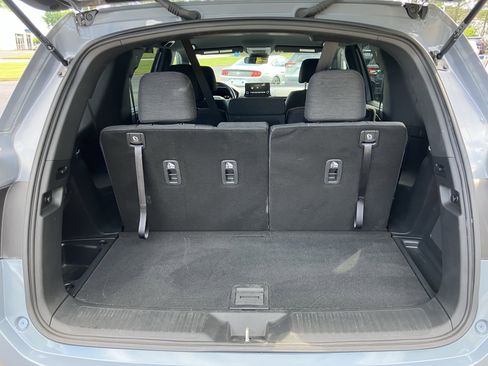 Used 2025 Honda Pilot Sport image 34