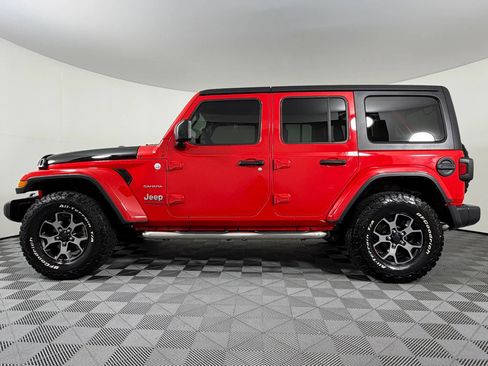 Used 2020 Jeep Wrangler Unlimited Sahara AWD/4WD image 3