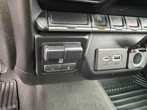 Used 2019 Chevrolet Silverado 1500 LT RWD image 36