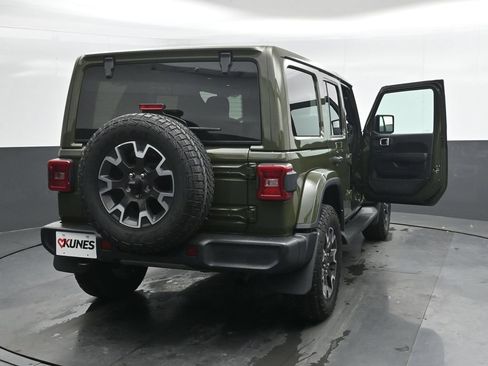 Used 2024 Jeep Wrangler Unlimited Sahara w/ Dual Top Group AWD/4WD image 45