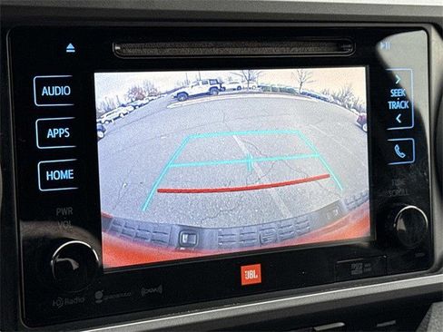 Used 2016 Toyota Tacoma TRD Sport image 21