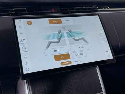 New 2026 Land Rover Range Rover SE AWD/4WD image 18