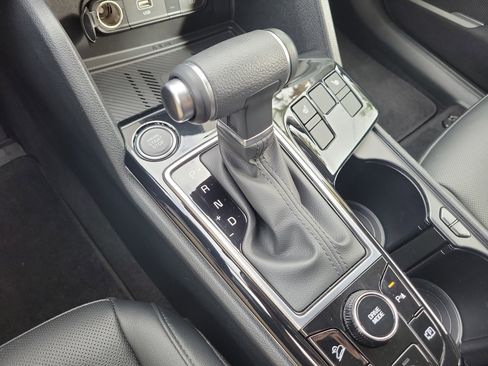 Certified 2025 Kia Sportage EX image 37