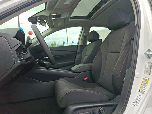 Used 2025 Honda Accord SE image 13