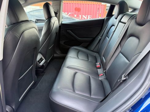 Used 2022 Tesla Model 3 image 16