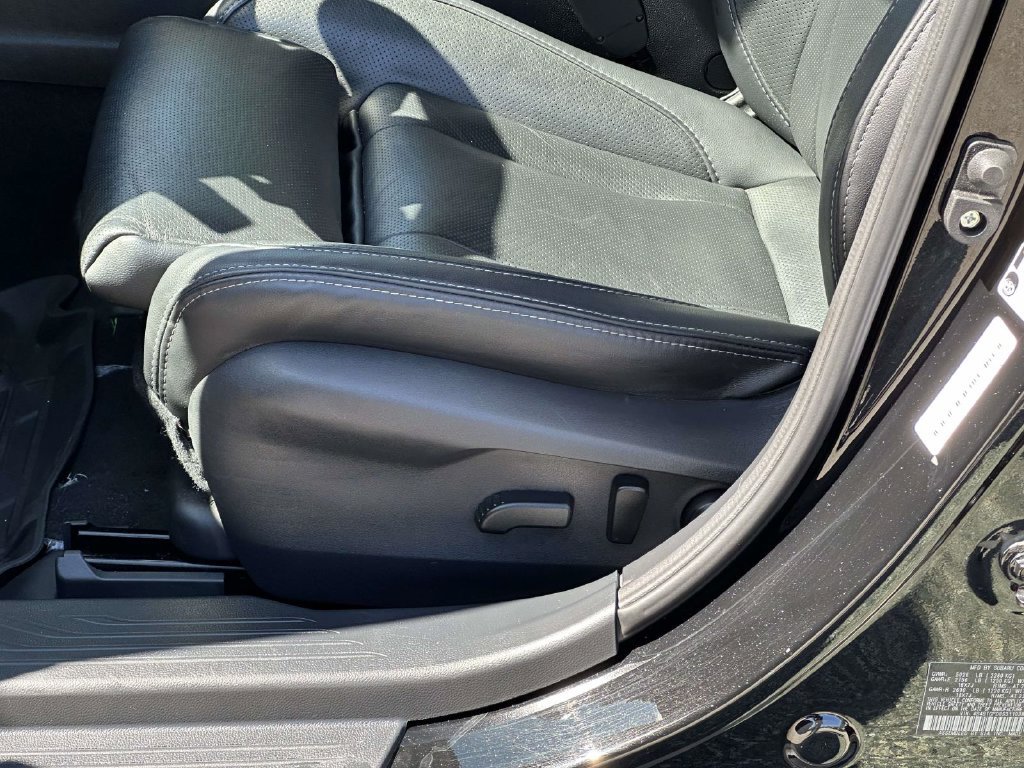 Certified 2025 Subaru Outback Touring XT AWD/4WD image 15