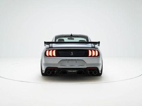 Used 2022 Ford Mustang Shelby GT500 w/ Carbon Fiber Track Pack RWD image 4