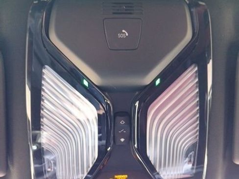 Used 2023 BMW 330i xDrive Sedan w/ M Sport Package image 26