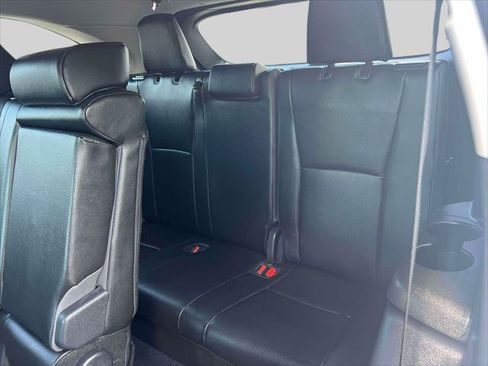 Certified 2026 Toyota Highlander XLE AWD/4WD image 16