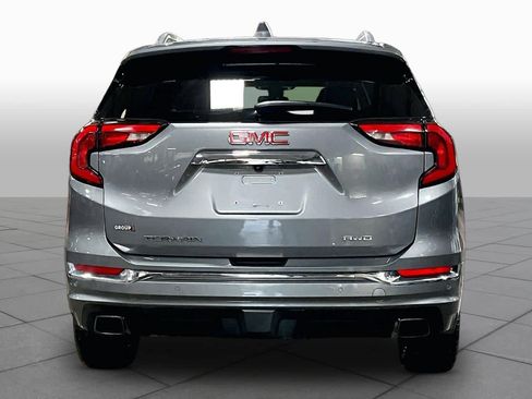 Used 2020 GMC Terrain Denali w/ Denali Premium Package AWD/4WD image 5
