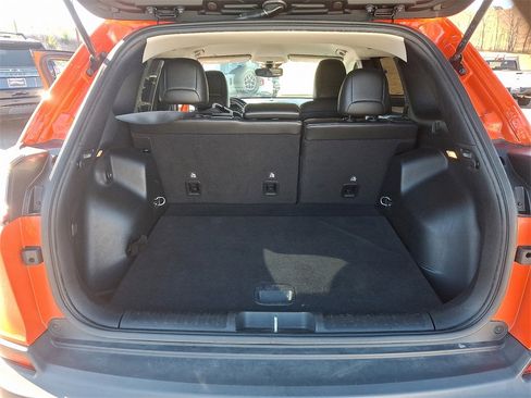 Used 2021 Jeep Cherokee Latitude Plus image 29