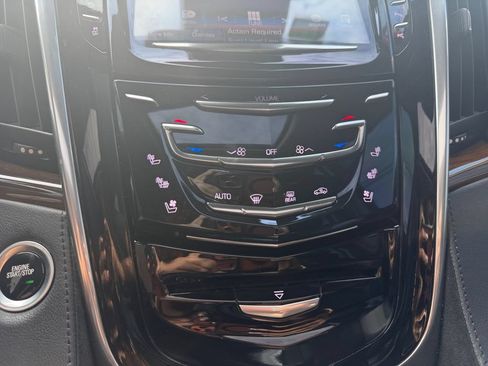 Used 2020 Cadillac Escalade ESV Premium Luxury AWD/4WD image 28