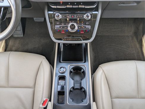Used 2020 Lincoln Corsair FWD image 18