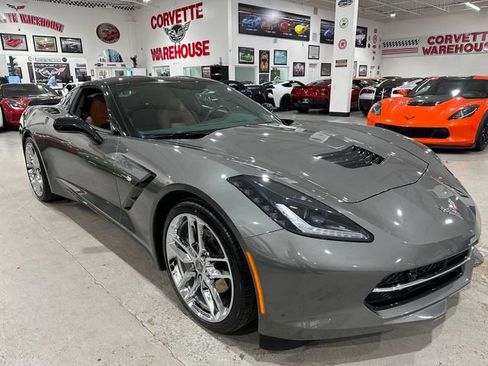 Used 2016 Chevrolet Corvette Stingray Coupe w/ 2LT Preferred Equipment Group RWD image 28