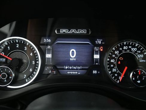 Used 2023 RAM 1500 Laramie image 12