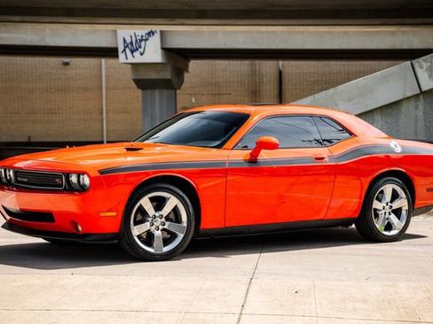 Used 2009 Dodge Challenger R/T RWD image 35