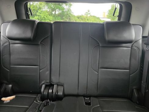 Used 2015 GMC Yukon Denali w/ Touring Package AWD/4WD image 14
