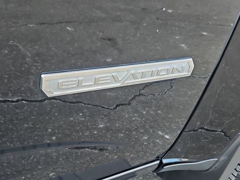 Used 2022 GMC Canyon Elevation w/ Elevation Premium Package image 12