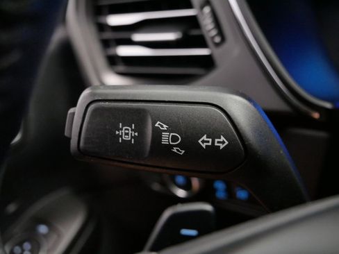 Used 2020 Ford Escape Titanium image 31