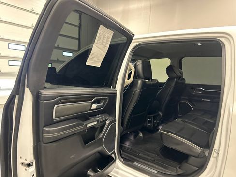 Used 2022 RAM 1500 Laramie AWD/4WD image 31