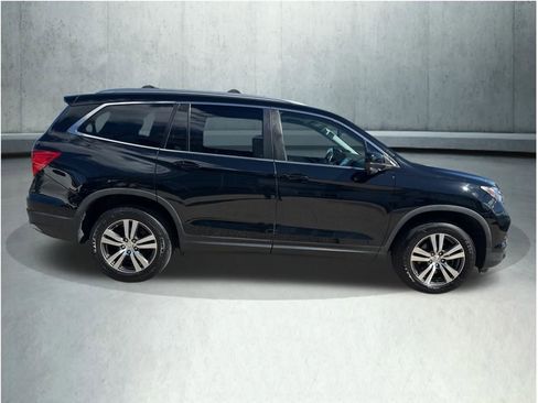Used 2017 Honda Pilot EX-L image 6
