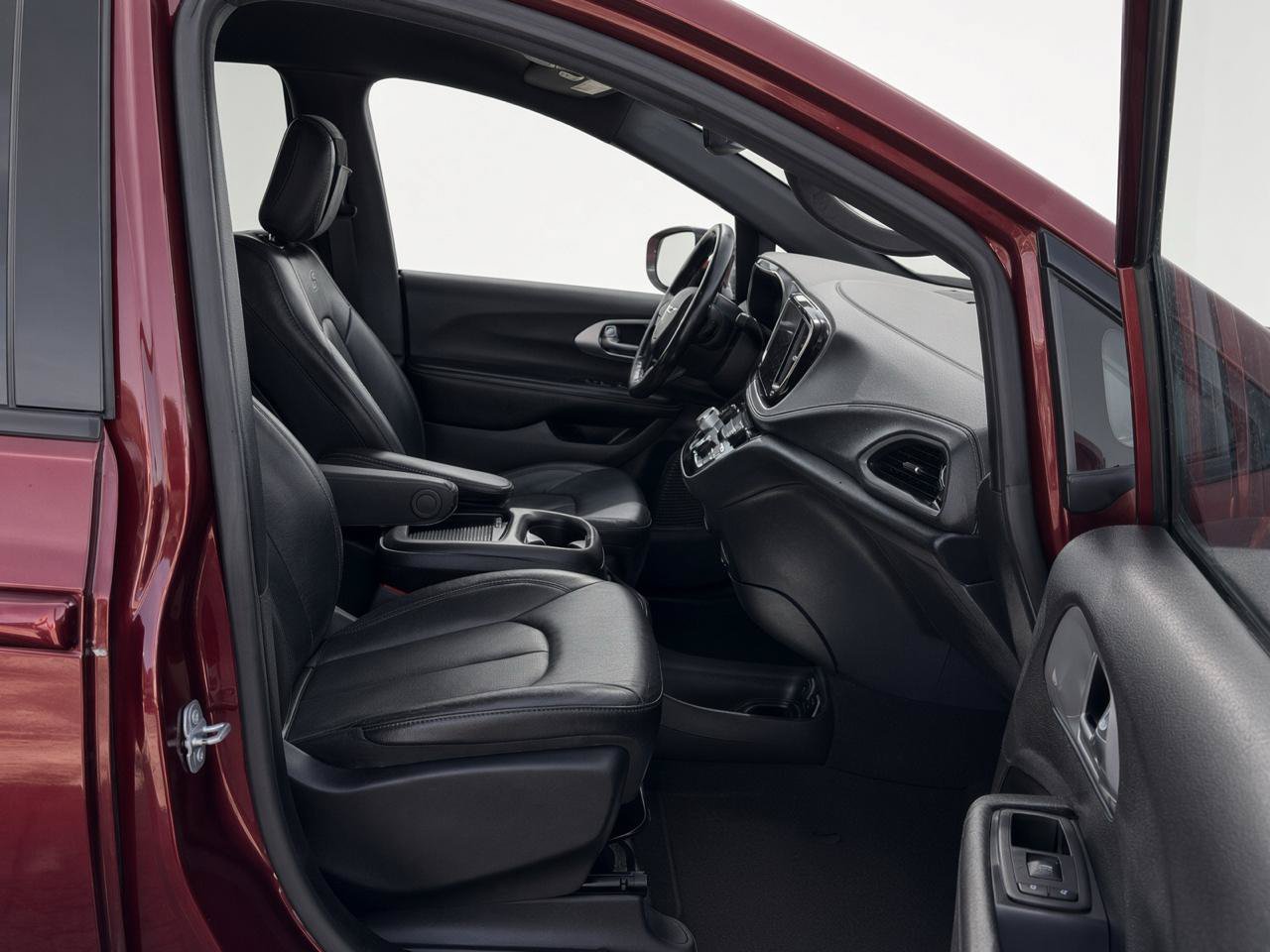Used 2021 Chrysler Pacifica Touring-L w/ S Appearance Package FWD image 15