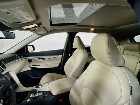 Used 2019 INFINITI QX50 Luxe AWD/4WD image 21