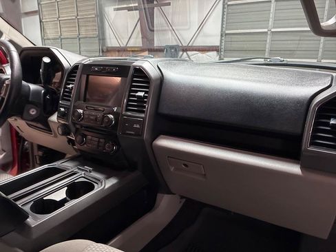 Used 2017 Ford F150 XLT w/ Equipment Group 302A Luxury RWD image 33