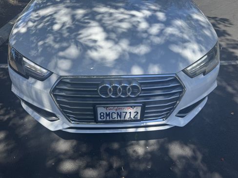 Used 2019 Audi A4 2.0T Premium w/ Convenience Package FWD image 2