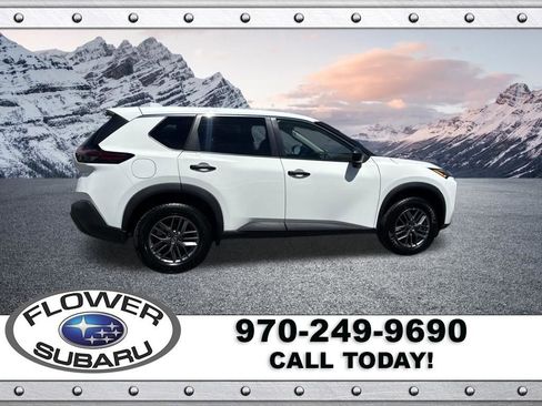 Used 2021 Nissan Rogue S AWD/4WD image 9